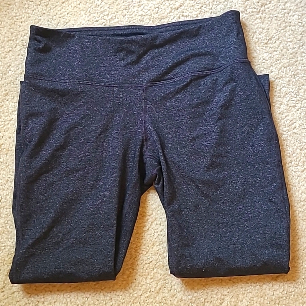 Grey legging capris